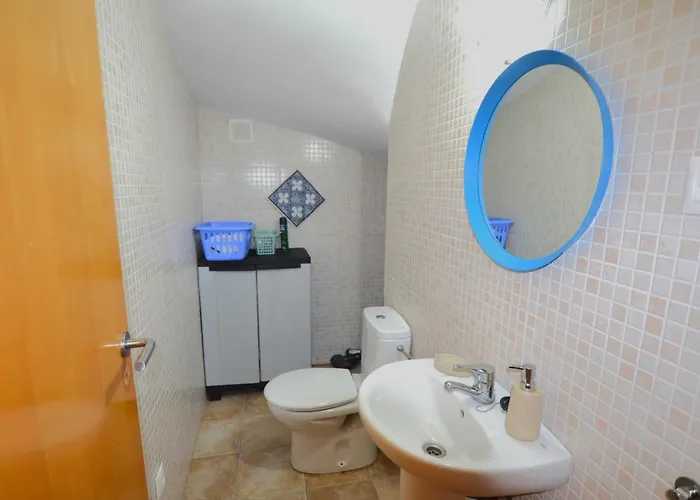 Villa Mimosa 8 People Lloret De Mar Vidreres