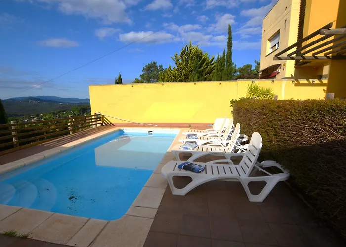 Villa Mimosa 8 People Lloret De Mar *