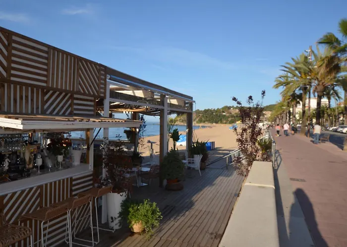 Mimosa 8 People Lloret De Mar Villa Vidreres