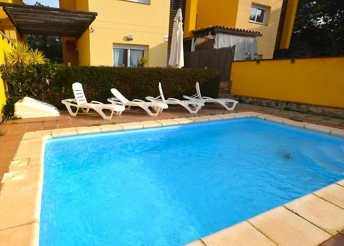 Mimosa 8 People Lloret De Mar Villa